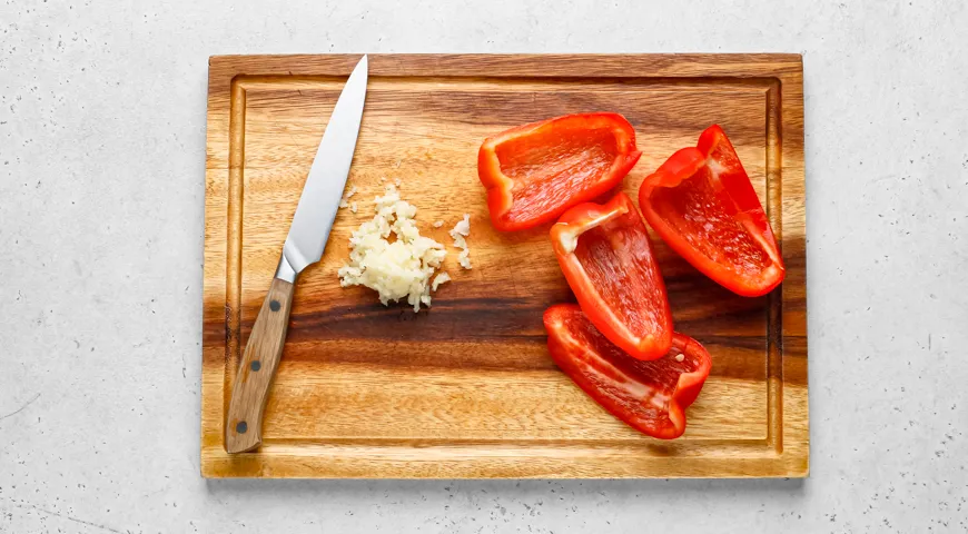 Быстрая маринованная капуста с перцем