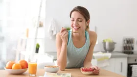 Есть и худеть: каким должен быть полезный завтрак – рассказывает диетолог