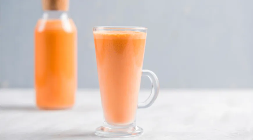 Молочный коктейль с морковным соком
