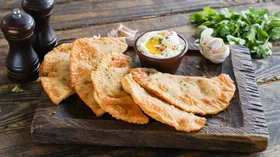 Рецепты с мукой пшеничной, яйцом куриным и кинзой