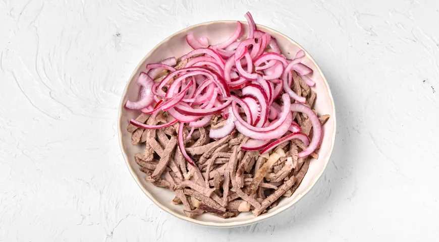 Салат «Мужские слезы» с говядиной