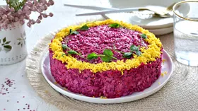Рецепты с твёрдыми сырами, сметаной и салатом