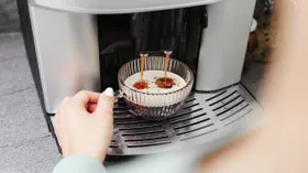 Названы 5 ошибок при использовании кофемашины, которые портят вкус утреннего напитка