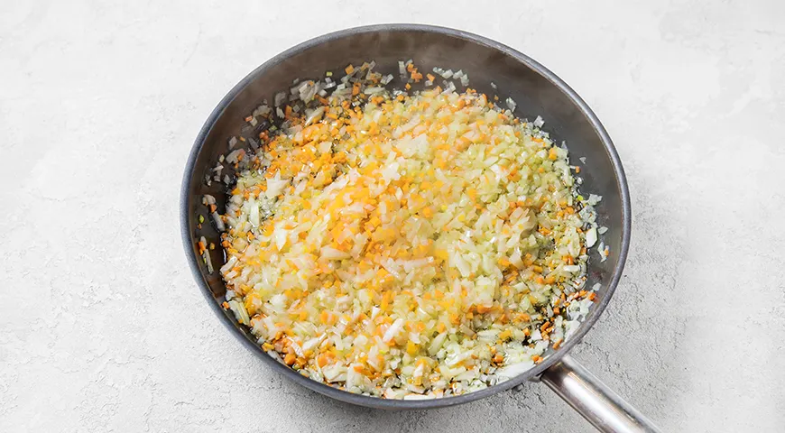 Каннеллони с фаршем под сливками