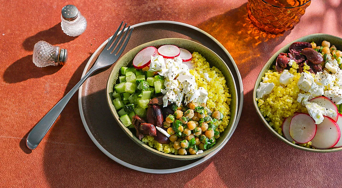 Рецепт боула из пшена с консервированным нутом и овощами