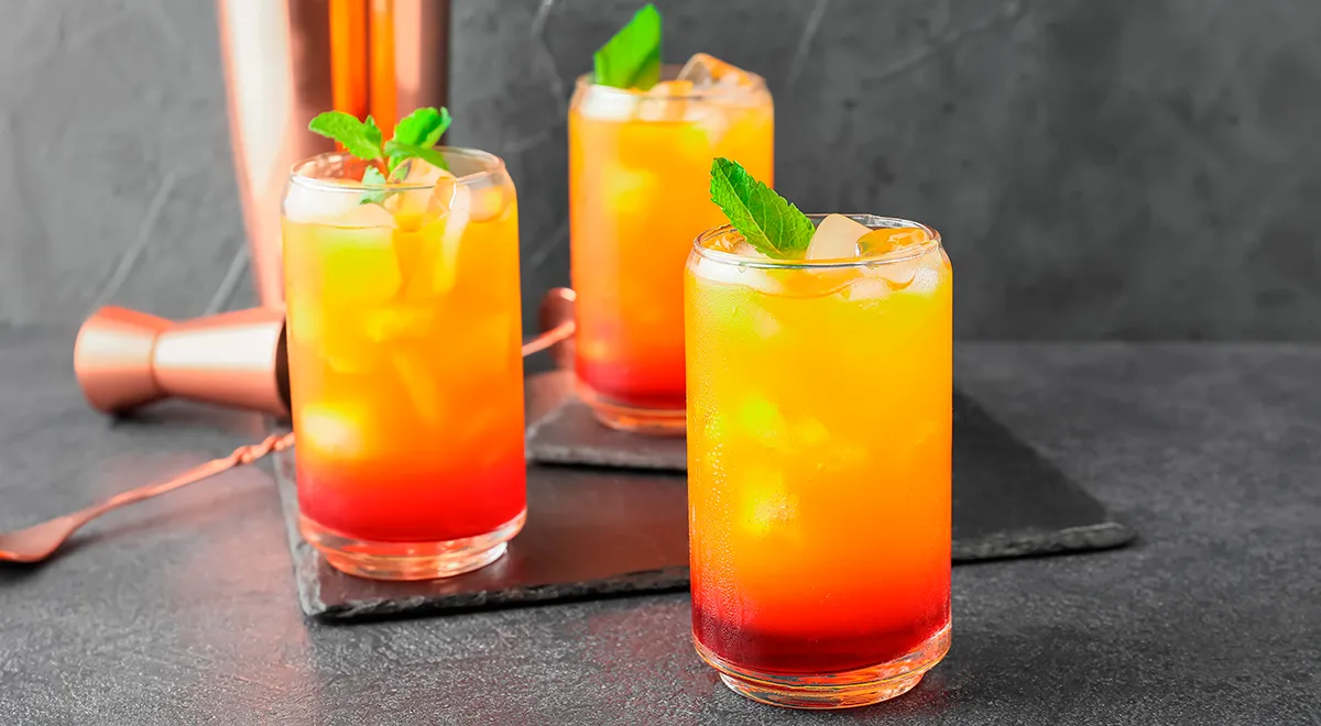 Коктейль «Текила санрайз»