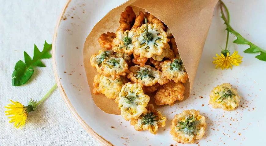 В японской гастрономии цветы одуванчика иногда обжаривают в легкой темпуре — это сезонная закуска к чаю или саке