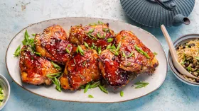 Куриные бедрышки в соевом соусе в духовке