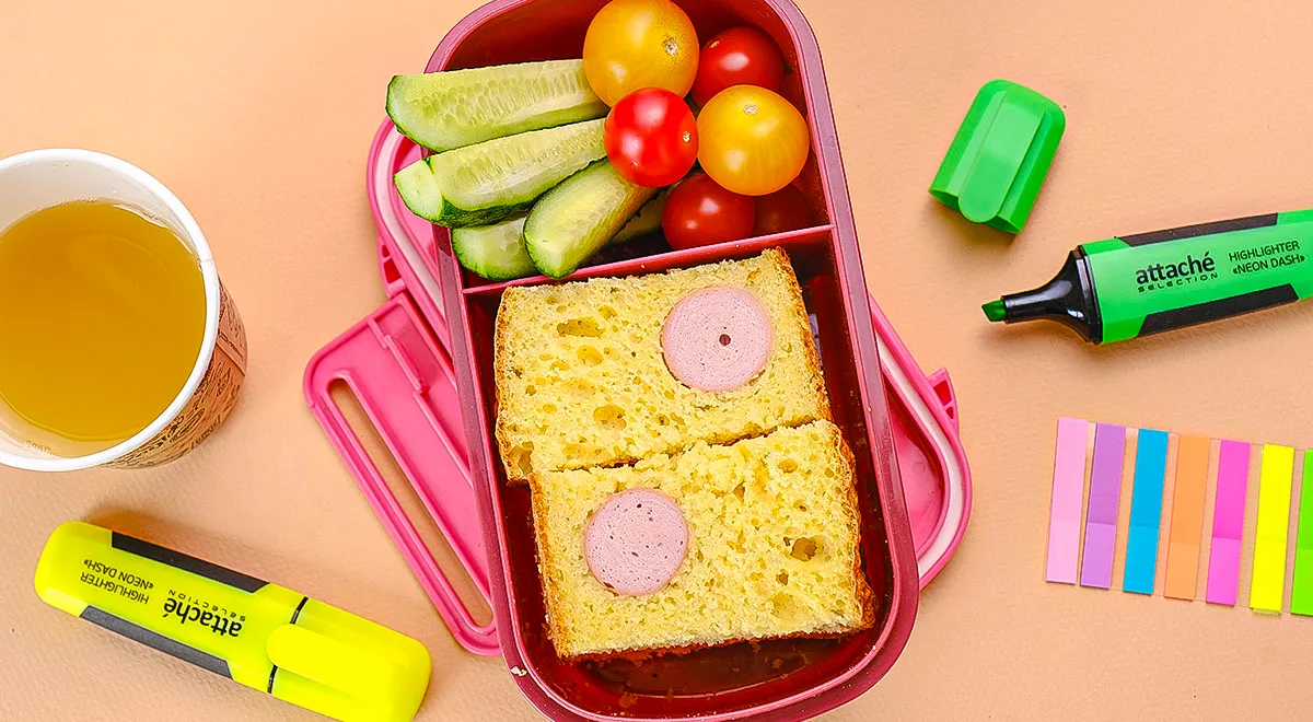 Выпечка с сосисками