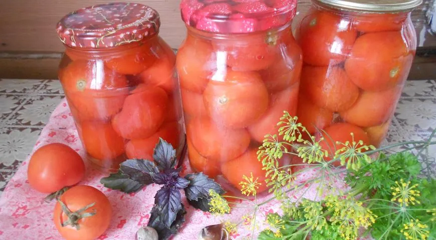 Заготовки на зиму: как закрыть помидоры черри без стерилизации