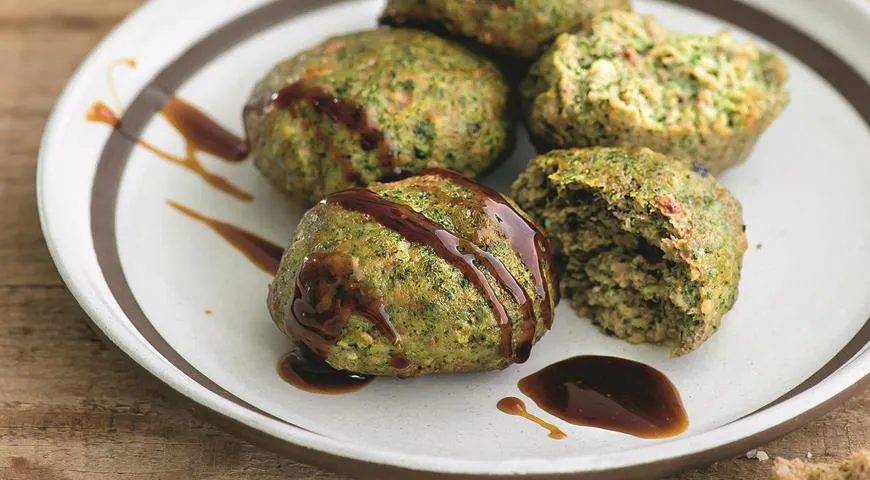 Котлеты с крапивой в духовке