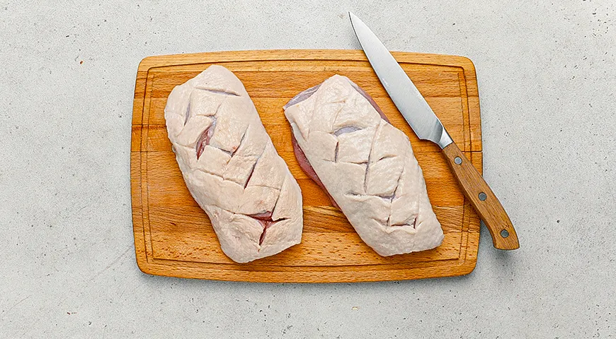 Салат с уткой и манго