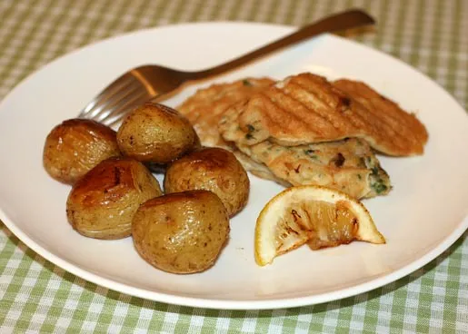 Рыба в кляре с картофелем