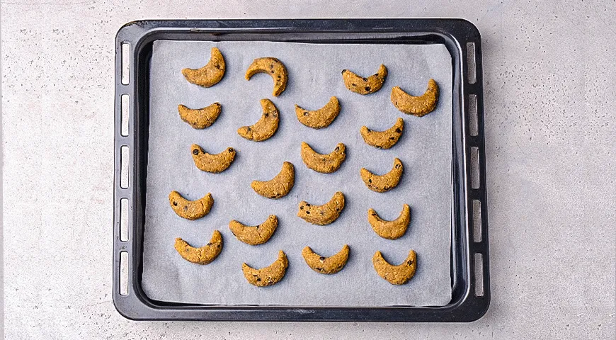 Гречнево-ореховые полумесяцы