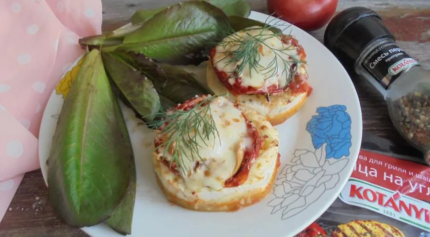 Рецепт фаршированных кабачков с помидорами и сыром