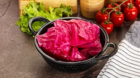 Капуста со свеклой и уксусом (гурийская)