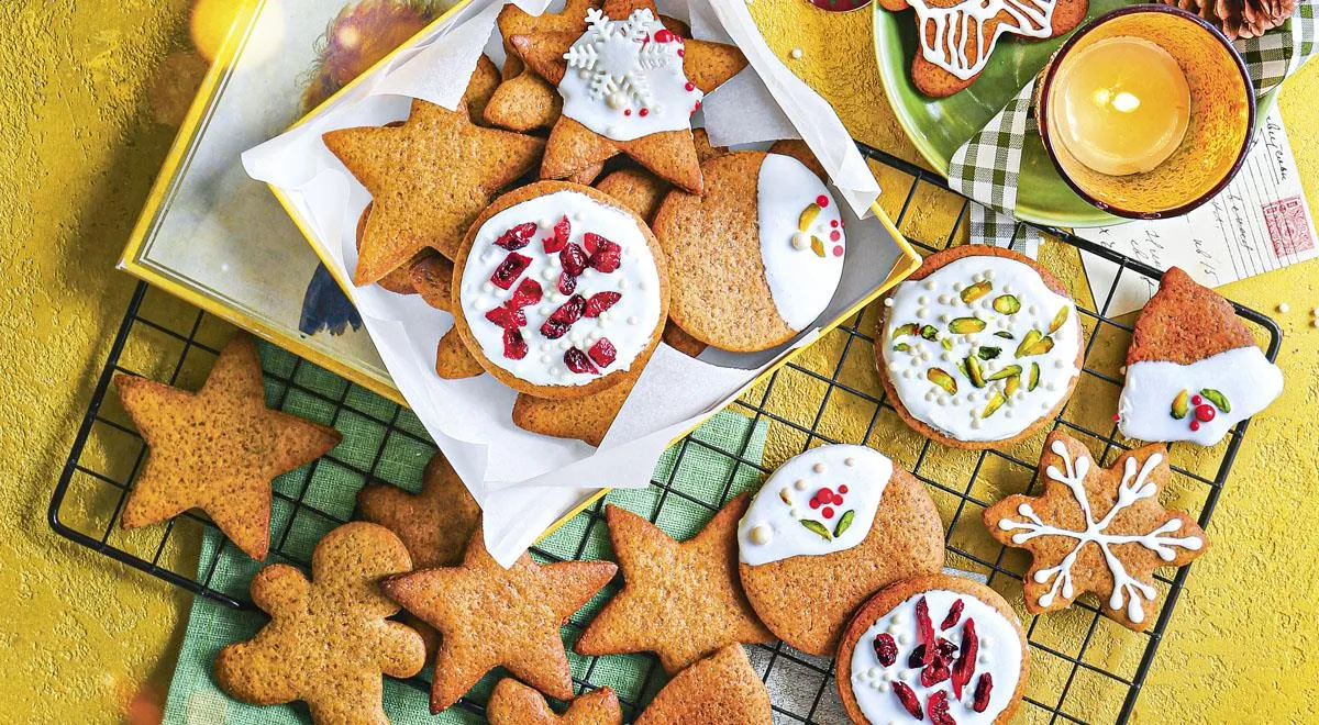 Рецепт имбирного печенья с сахарным декором из сахарной пудры