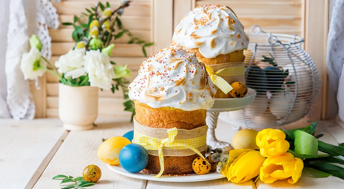 Пасха по-новому: закуски, десерты и кулич с необычной «шапочкой»