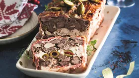 Террин с мясной гастрономией