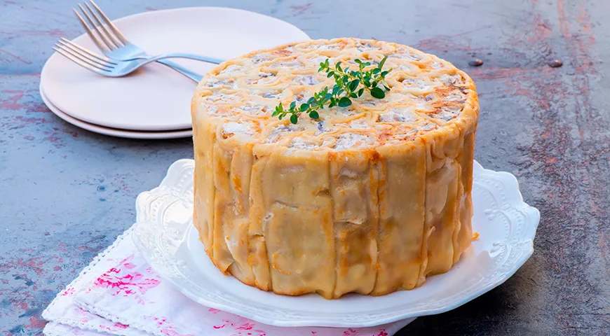Запеканка из каннеллони с шампиньонами, рикоттой и трюфельным маслом
