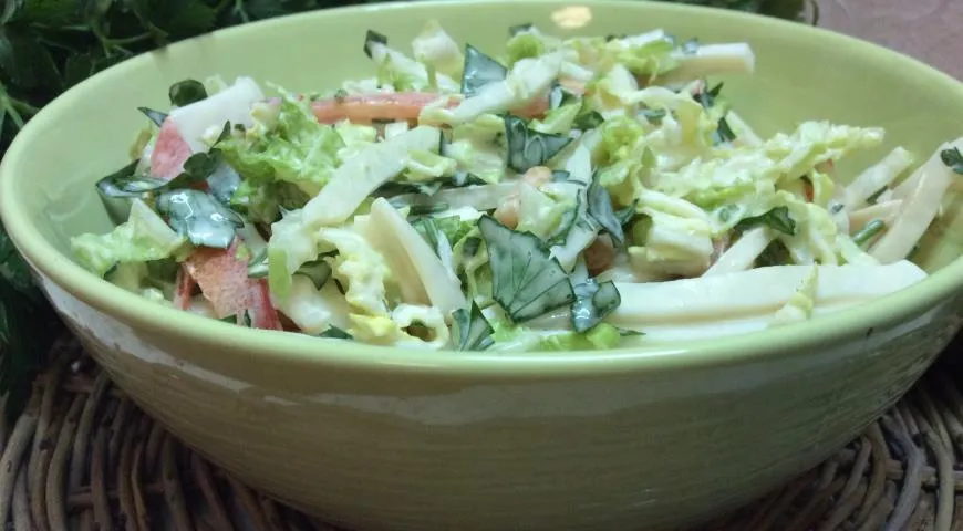 Постный салат с кальмарами – богатая палитра кулинарных возможностей: рецепт с фото и видео