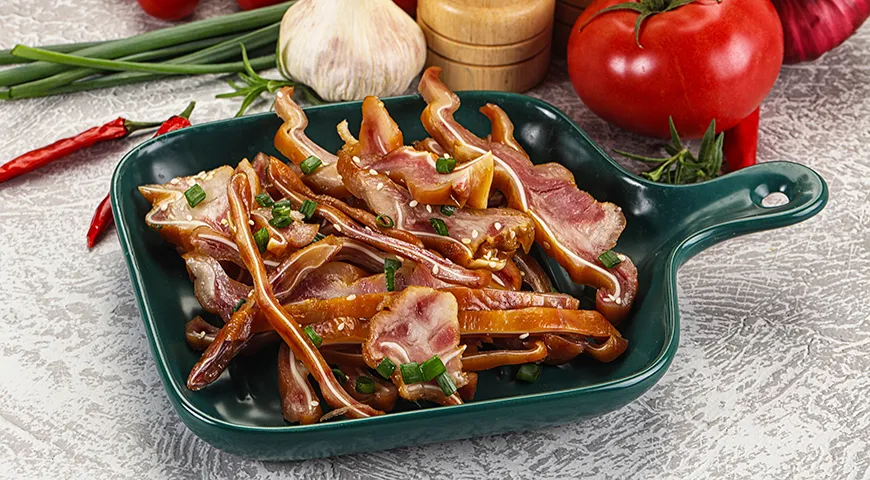 Копченые свиные уши