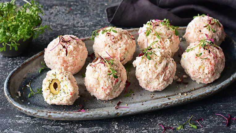 Куриные рулетики с творогом и зеленью в духовке - пошаговый рецепт с фото на refsoch.ru