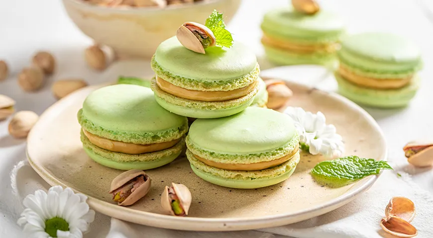 Фисташковые макарон