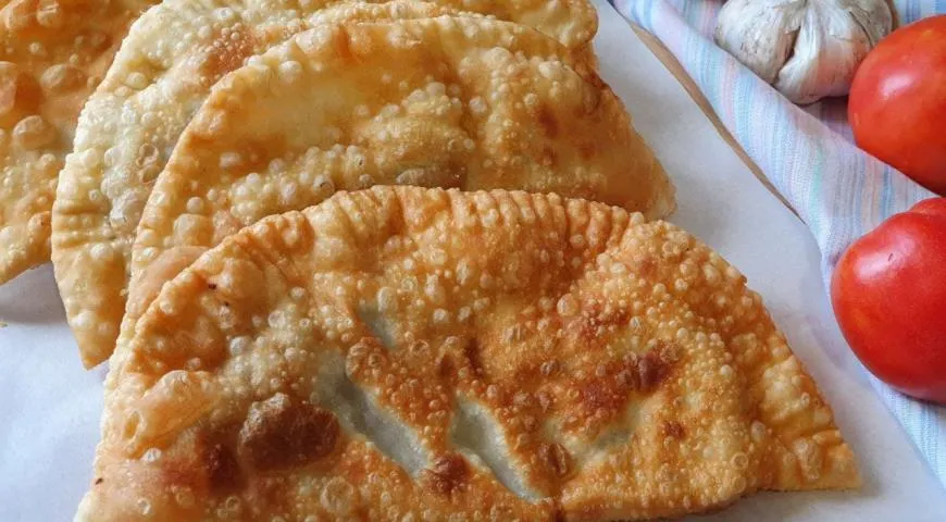 КАК ДЕЛАТЬ ЧЕБУРЕКИ С МЯСОМ ПОШАГОВЫЙ РЕЦЕПТ