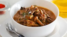 Рецепты с грибами, кисломолочными продуктами и свининой