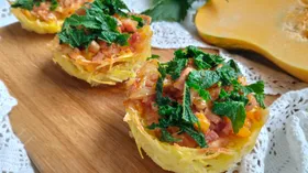 Осенние корзиночки с тыквой и крапивой