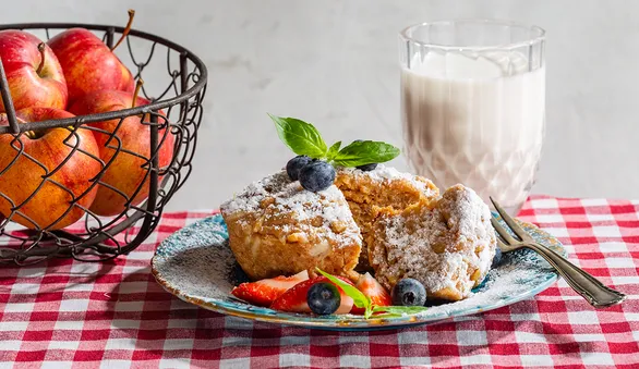 Кекс в микроволновке с яблоком