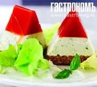 Томатно-йогуртовое желе на ржаном хлебе