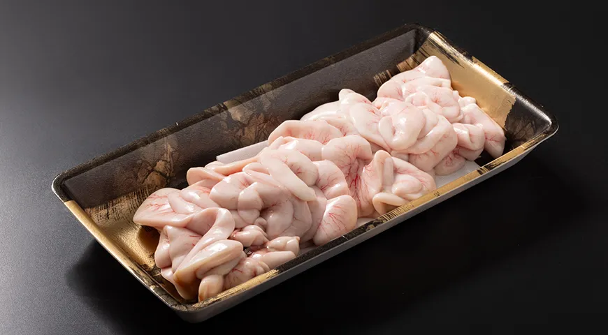 Молоки жарят в панировке, добавляют в рыбные котлеты, запекают с луком и сметаной