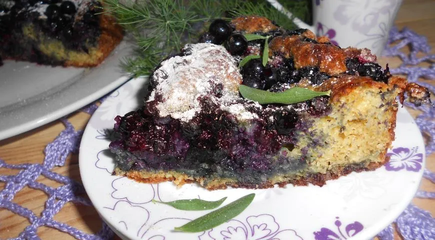 Черничный пирог с овсяно-творожным тестом