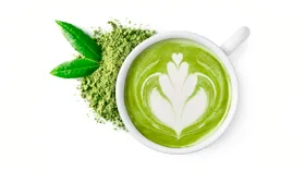 Матча латте, который вы еще не пробовали: новые тренды и базовые способы заваривания