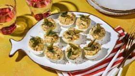 Яйца, фаршированные тунцом