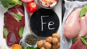 Есть ли железо в шоколаде, и из каких продуктов нам брать этот важный для здоровья элемент