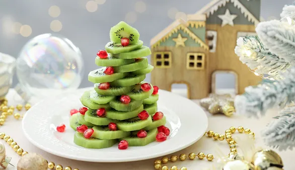 Как красиво подать фрукты на новогодний стол: мандарины, апельсины, киви и не только