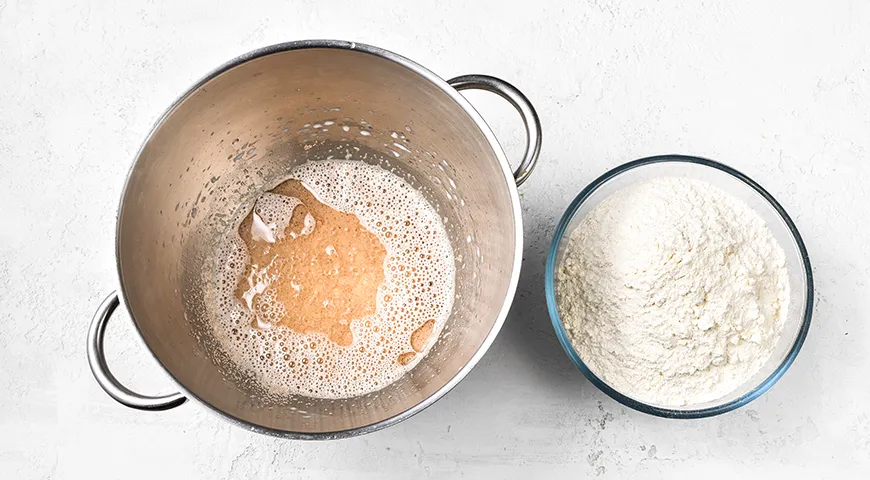 Булочки-розочки с сахаром