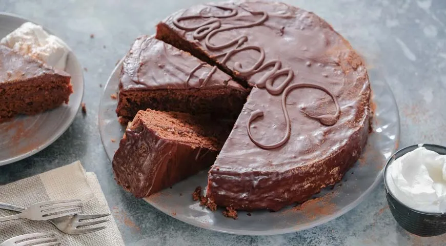 Торт Захер (нем. Sachertorte)