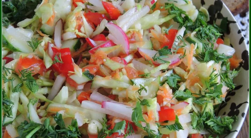 Готовим салат из молодой капусты "Весенний"