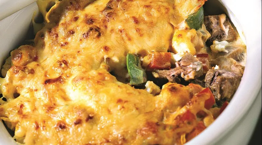 Свиной язык, запеченный в сливках с грибами