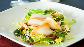 Рецепты с рыбой, салатом и черри