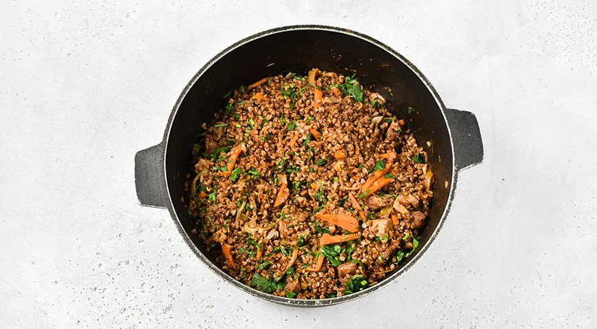 Гречка по-купечески в казане