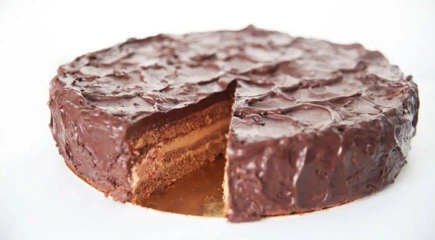 Шоколадный торт 🍰 с клубникой - рецепт автора Dariana Swami