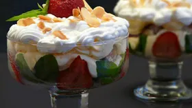 Рецепты с молочной продукцией, клубникой и ванилью