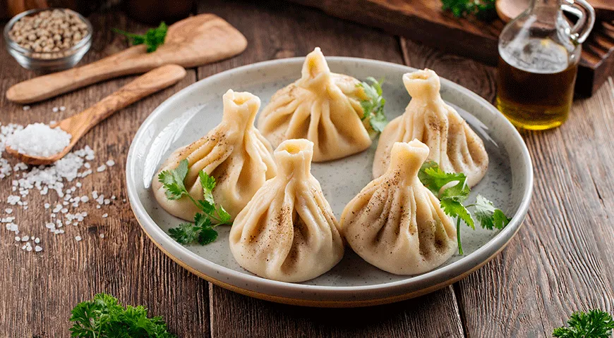 Чем на самом деле отличаются пельмени от хинкали, мантов, димсамов, дамплингов и курзе