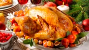 Как запечь курицу на Новый год: 15 проверенных рецептов для уютного праздничного стола