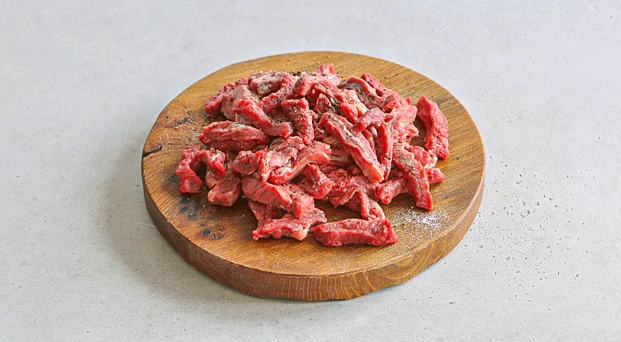 Бефстроганов с гречкой